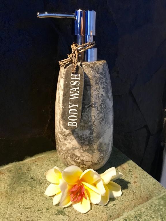 Twin Island Villas & Dive Resort Lembongan Εξωτερικό φωτογραφία